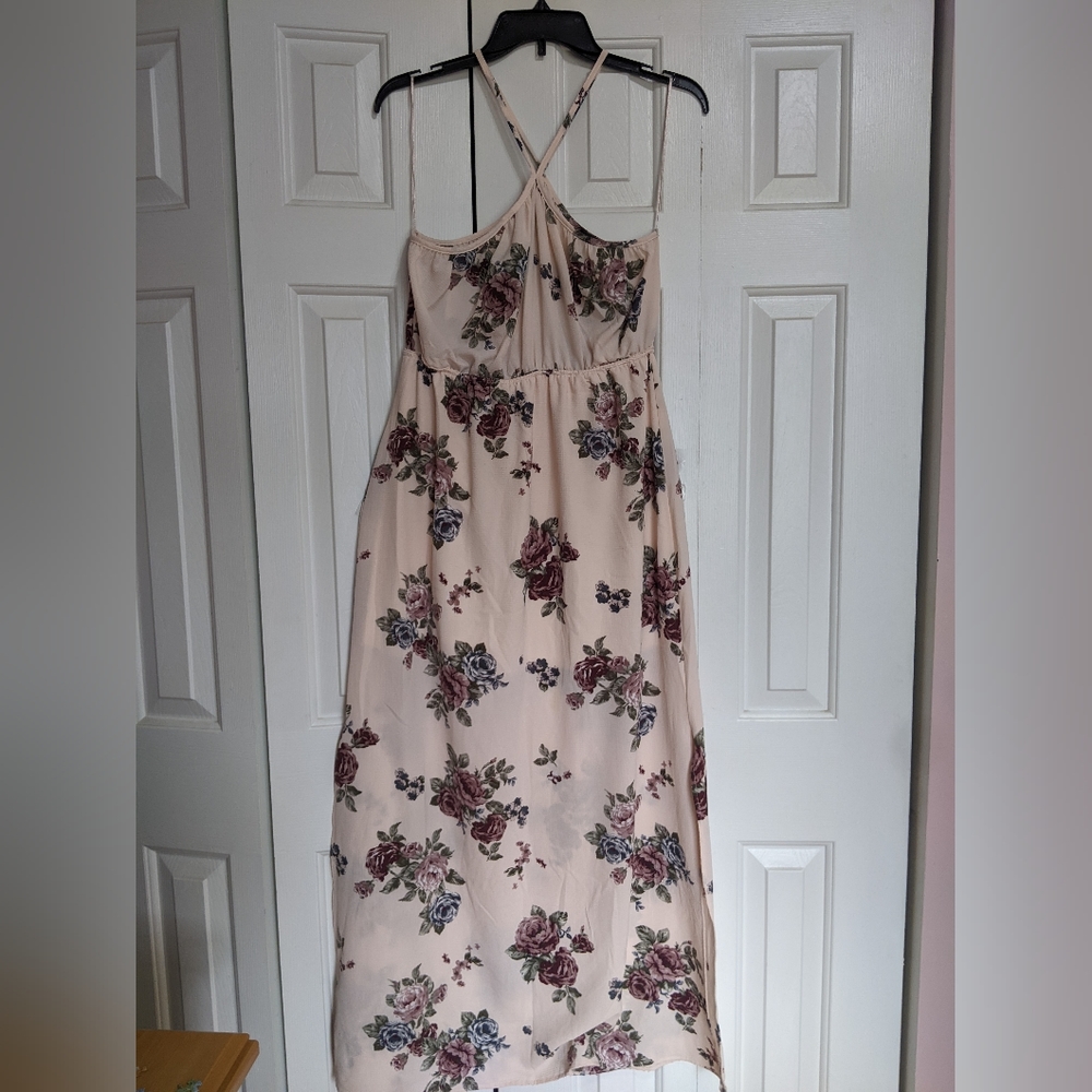 Like pink floral maxi dress